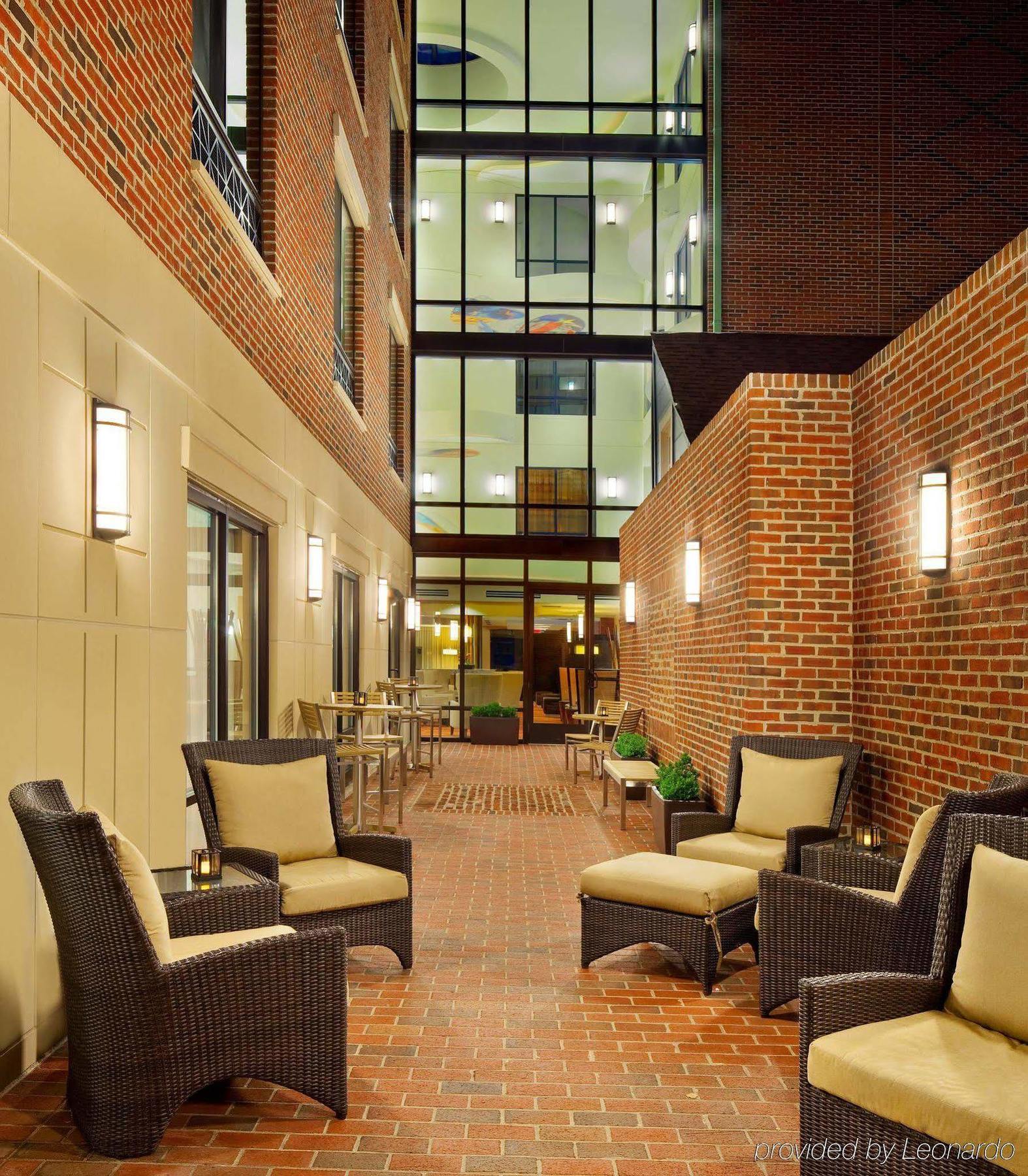 Courtyard Historic District Hotel